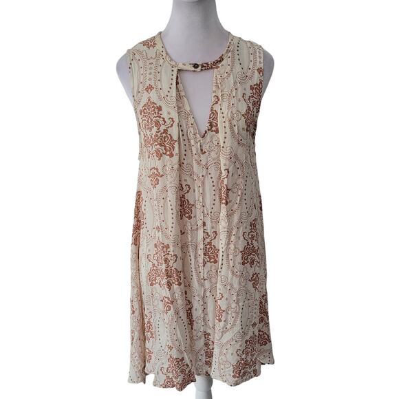 Audrey 3 + 1 Size S Cream Brown Fleur de Lis Print Shift Dress Boho Retro - Picture 1 of 7
